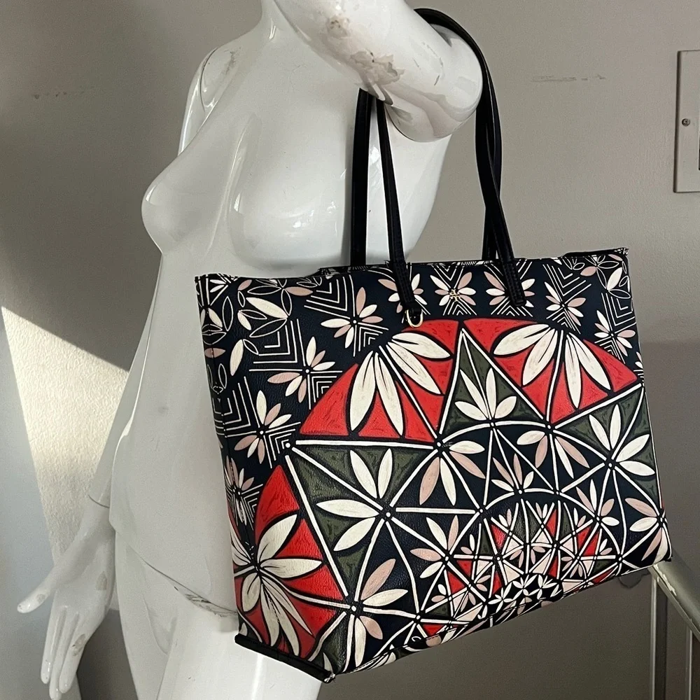 Tory Burch Large Prbbled PVC Shoulder Tote Bag